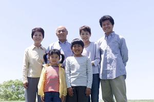 長崎市の専門ショップで結婚指輪を購入